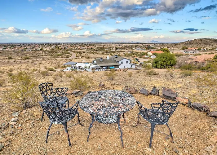 Casita 11 Mi To Dtwn: Pool, Spa, Hiking, Views Holiday home *